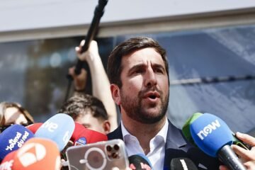 Enrique Riquelme: «Estas elecciones son el referéndum del que habla Florentino; es vender o no vender el club»