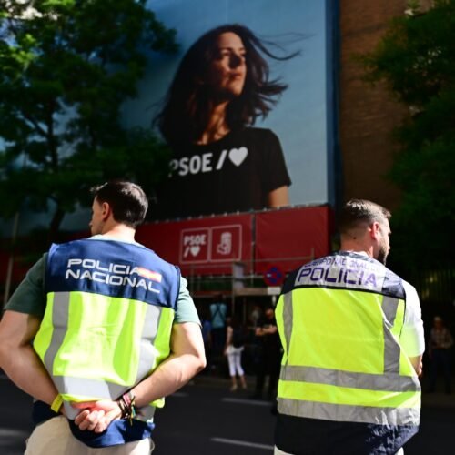 El juez apunta a pagos del PSOE a Leire Díez bajo el liderazgo de Cerdán tras los días de reflexión de Sánchez