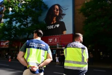 Imputados Cerdán, la gerente del PSOE, Zarrías y Leire Díez por una “trama para desestabilizar” procesos judiciales contra el partido