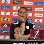 García Plaza alucina con la afición del Sevilla: «Ha sido increíble»