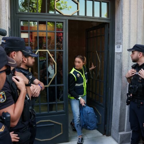 La Policía se queja al juez de que el Gobierno le ha remitido “carpetas vacías” sobre el rescate de Plus Ultra