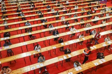 Buscador | Así se reparten las 37.000 nuevas plazas de empleo público por departamentos y efectivos