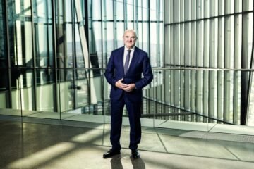 Luis de Guindos: “Fui más halcón, ahora estoy más en el lado de la prudencia”