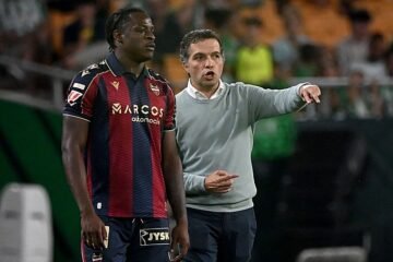 Luis Castro: «Lo que ha hecho el Betis, jugar con todos sus titulares, es lo que debería pasar siempre»