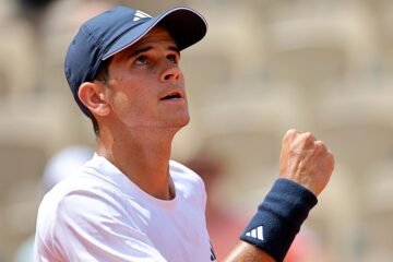 Jódar completa otro nivel: sobresaliente remontada para descubrir los octavos en París