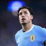Giménez asoma en el búnker de Bielsa para liderar a Uruguay en la ‘final’ contra España