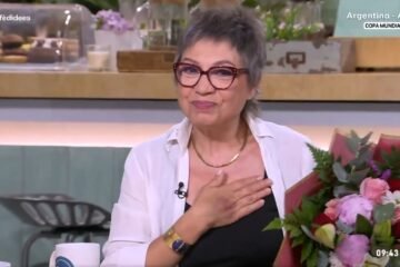 La periodista Anna Bosch anuncia su jubilación y se despide emocionada de TVE: “Me han dejado sin habla” 