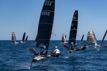 El francés Enzo Balanger conquista el Europeo de Moth en L’Escala