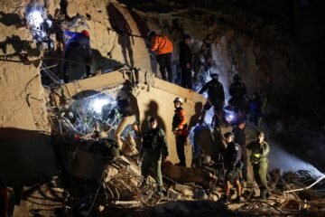 Exteriores confirma que hay cuatro españoles localizados bajo los escombros de edificios derrumbados por el terremoto en Venezuela