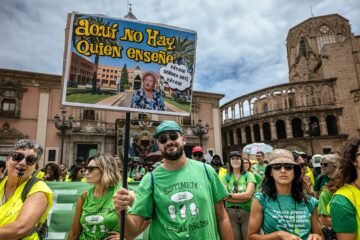 El Gobierno valenciano deja en el aire la contratación de 5.000 profesores que ofreció durante la huelga