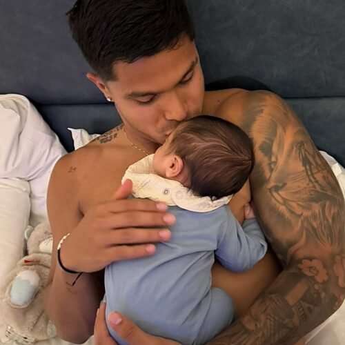 La felicitación del Betis a Cucho por su paternidad: «Nuestra más sincera enhorabuena»