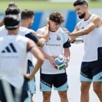 Enredando con su futuro y suplente de Lautaro: Julián, el borrón de Argentina