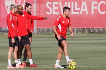 El Sevilla FC se despide de los siete jugadores que terminan contrato o cesión