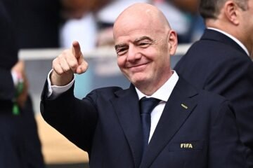 El cebo de 40 millones por país de Infantino revienta el fútbol