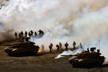 De paria a aliado regional: Erdogan quiere ser el muro de la OTAN, pero sus armas rusas son un problema