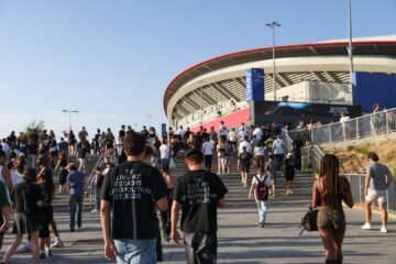 Madrid acoge a los fans rebotados de los conciertos cancelados de Kanye West en Europa