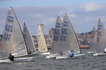 La Copa de España de Finn y el Meeting de Optimist reunirán a un centenar de barcos en La Coruña