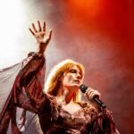 Mad Cool vive el embrujo de Florence and The Machine y la masificación del  escenario de Zara Larsson