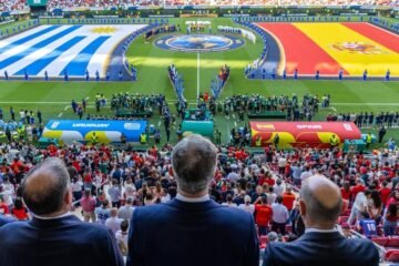 El Mundial corona en junio a La 1 como broche de una temporada en la que Antena 3 arrasa en audiencias y Telecinco no toca fondo 