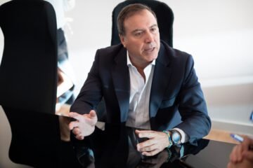 Canal Sur recibe una denuncia de acoso laboral contra un exdirectivo de su principal productora investigado por agresión sexual