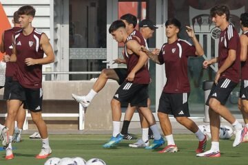 Julio Díaz se pone a las órdenes de García Plaza y ya es uno más