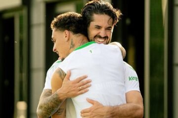 Isco y Antony participan en la sesión previa al partido ante el Almería; primer entrenamiento de Fidalgo con el grupo