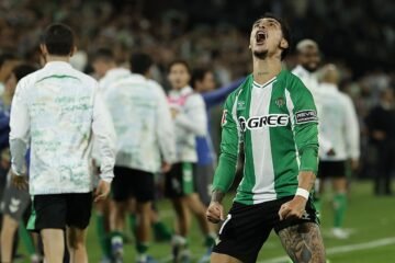 El Betis volverá al trabajo sin Abde ni Antony