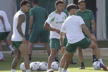 Nelson Deossa viaja con el Betis a Granada