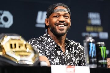 Jon Jones deja la puerta abierta a la UFC: «Si recibo la llamada, tendré que atenderla»