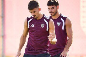 Kike Salas y Marcao vuelven a trabajar con el grupo en la penúltima sesión antes de recibir al Ceuta