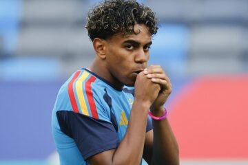 España – Austria, en directo: alineación confirmada, a qué hora juega, dónde ver y última hora del partido del Mundial hoy