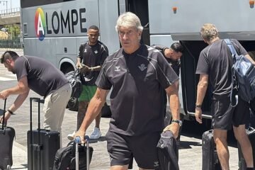 Rubén Cousillas dirigirá al Betis ante el Sportfreunde Lotte por la ausencia de Manuel Pellegrini