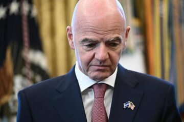 La UEFA aplaude que Infantino anule los planes de vender el Mundial pero avisa de una «pérdida de confianza»