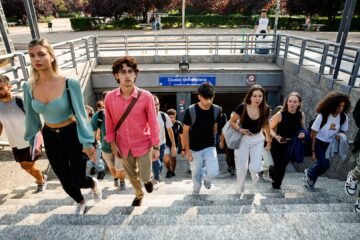 Solo el 31% de los jóvenes viven sin ayuda familiar en España, la peor tasa entre los países del entorno
