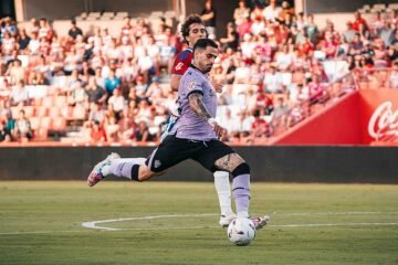 El Betis busca prolongar su buena dinámica ante el Almería