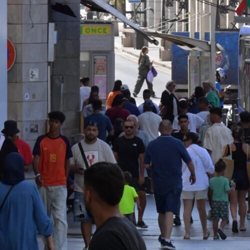 El Gobierno prepara un plan económico para revitalizar Ceuta tras la crisis migratoria