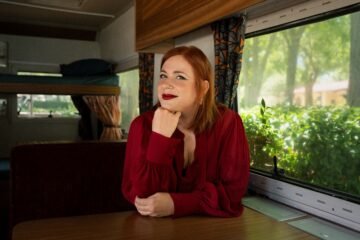 Elísabet Benavent: “Escribo entretenimiento y me enorgullezco de ello” 