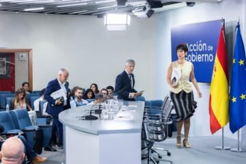El Gobierno aprueba por decreto la creación del registro público de ‘lobbies’ ante el bloqueo del Congreso