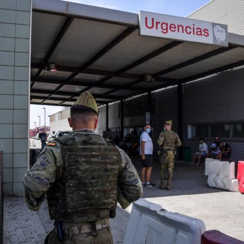 Ceuta al límite: urgencias repletas, vecinos desbordados y ruidos de sirena