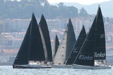 El Deep Blue 2.1 se proclama campeón de la Regata Rías Baixas