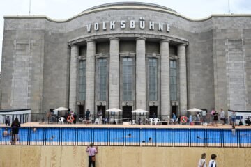 Una piscina con polémica: la sensación del verano en Berlín desata una campaña racista