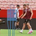 Los siete fichajes figuran en la primera lista de convocados del Sevilla FC para la temporada 26-27