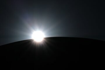 Consejo de meteorólogo: no mires las nubes del lugar donde vas a ver el eclipse, sino de unas decenas de kilómetros al oeste