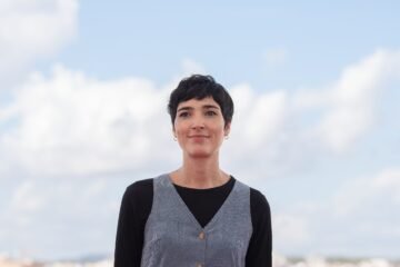 Isabel Peña, coguionista de ‘El ser querido’: “Escribir es equivocarte y dudar. Soy una duda con piernas”