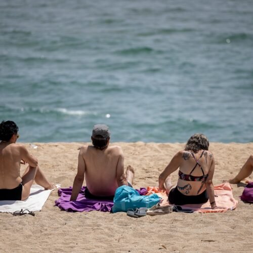 El verano en que el toples volvió a dar que hablar: “La mirada no se queda en la playa”
