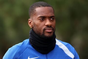 Tosin Adarabioyo, otra opción para el centro de la defensa por si sale Marcao