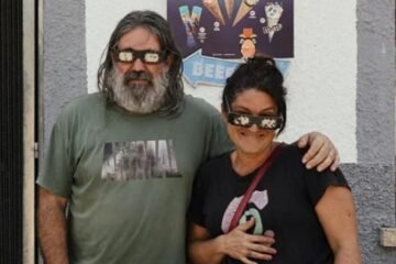 El eclipse total solar llena hoy la España vaciada: «Un amigo que podía alquilar mi casa por 2.000 euros. Los precios están muy por encima de lo normal»