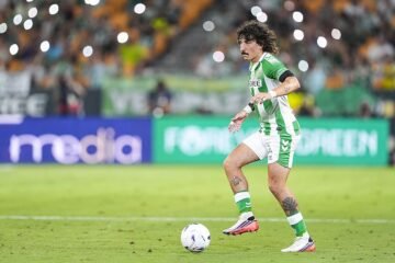 Bellerín pidió el cambio por precaución y, en principio, debe llegar para el Real Betis – Real Sociedad