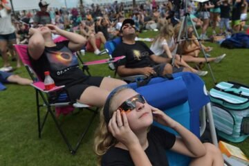Así desconcierta el eclipse a los animales