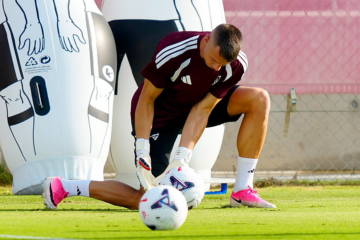 Robbie Ure no entrena con el Sevilla FC a poco más de 48 horas del arranque liguero ante el Rayo